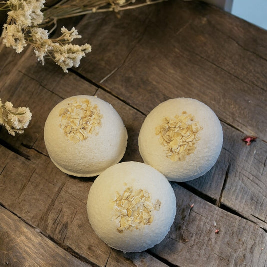 Oatmeal, Milk & Honey Bath Bomb